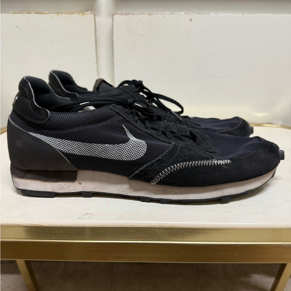 Nike Men's Black Sneakers